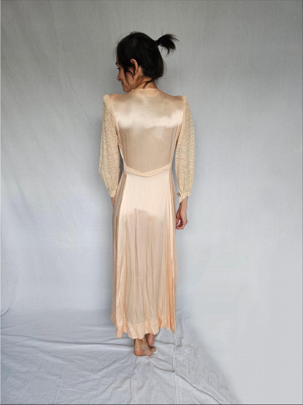 1930’s Elegant Blush Satin and Lace Midi Dress (shoulder pads removed) - Picture 5 of 13